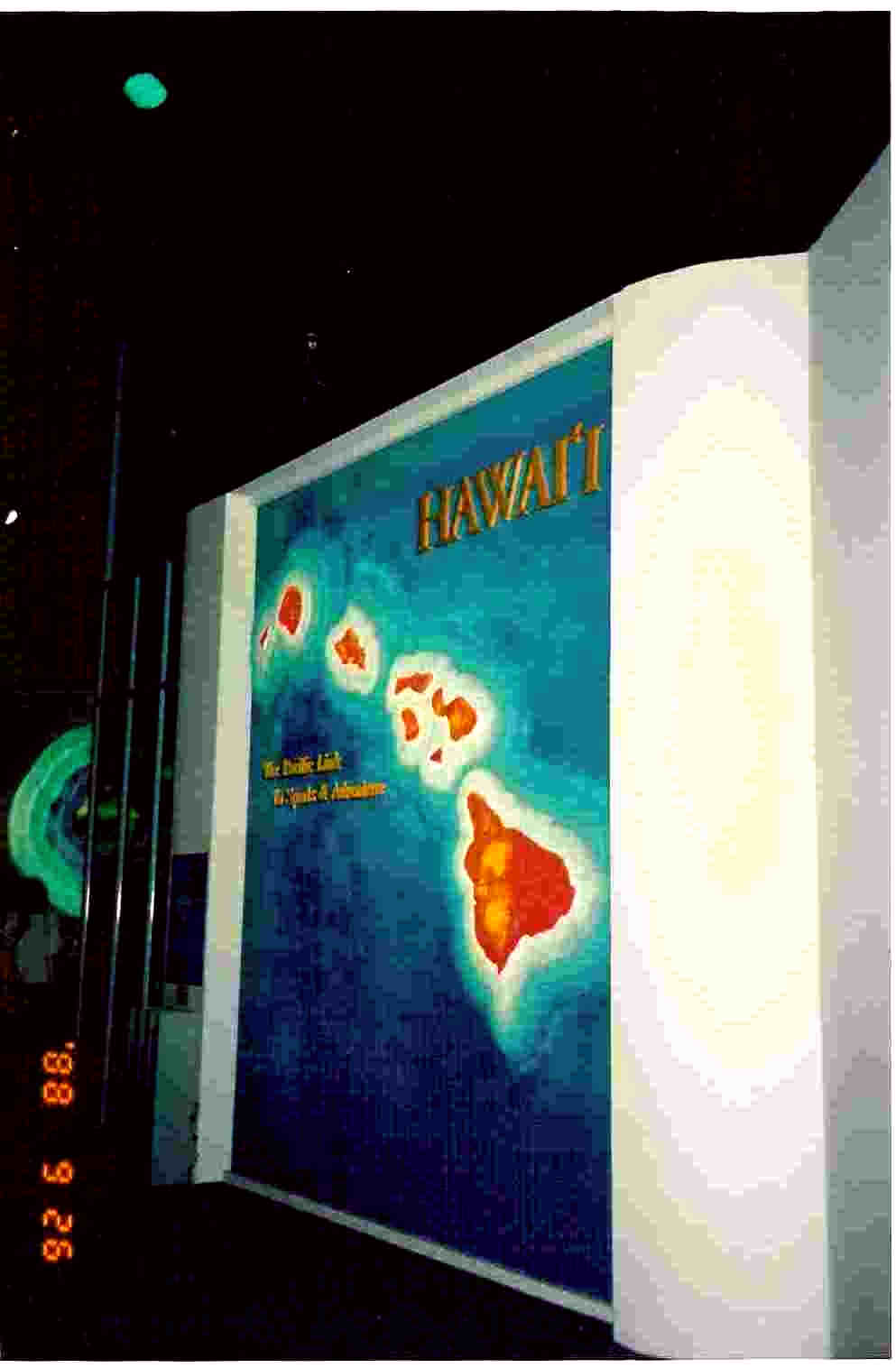 Entrance to the Hawai'i, USA Pavilion at World Expo
                '88, Brisbane